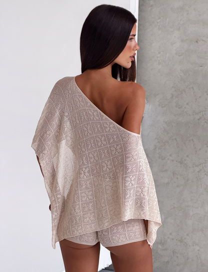 FERN CROCHET PONCHO - CHAMPAGNE